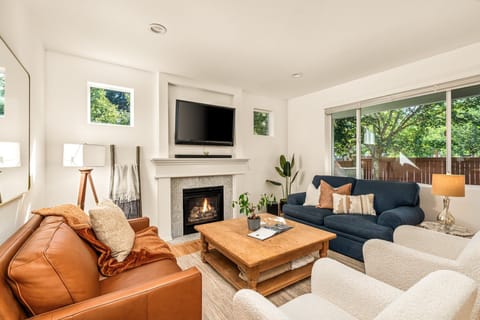 “Everything is perfect! Your place is simply lovely.” - Sara M