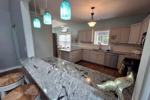 8191e488 f60c 432e 8afa 23cc7f1850b9