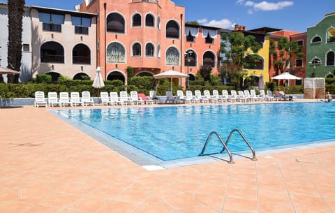 pool