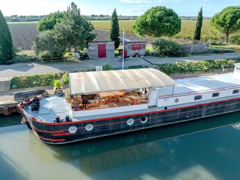 Farniente ( Lazy Boat ) from above