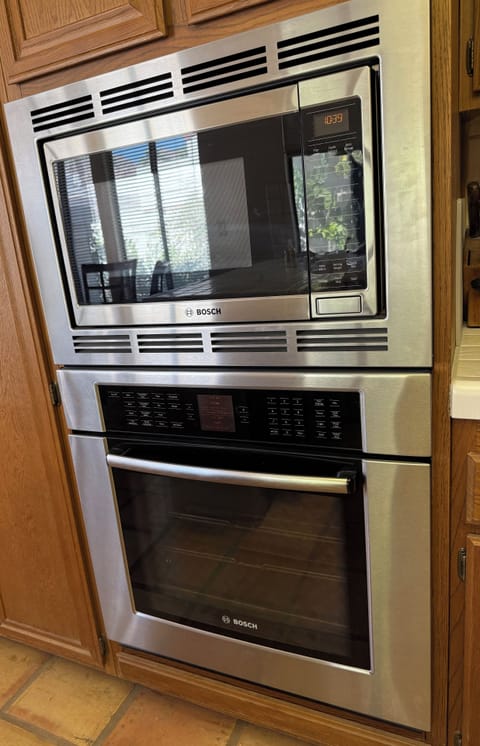 Bosch Microwave & Oven