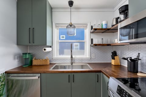 fully stocked kitchen | dishwasher