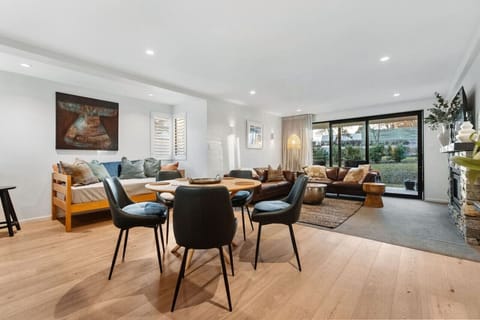 Open plan living and dining area (and kitchen)