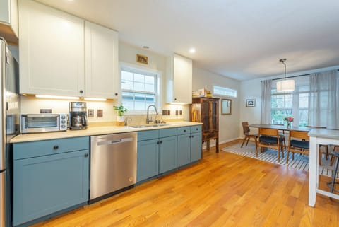 Craft delicious meals in the kitchen complete with dishwasher, gas range & standard drip coffeemaker.