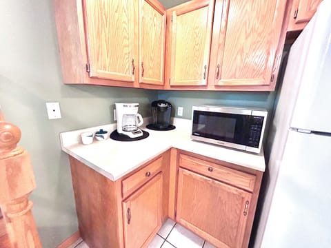 Start your mornings using this great breakfast/coffee station!