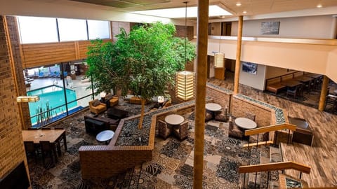 Gather beneath the airy atrium for relaxed conversation and coffee.