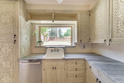 Kitchen | Cooking Basics | Drip Coffee Maker