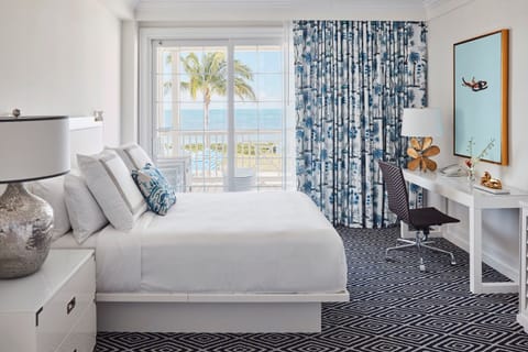 Wake up to sunlit sheets and a soothing ocean view.