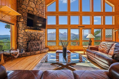 Living Area - Hamilton Creek Cabin - Silverthorne Vacation Rental