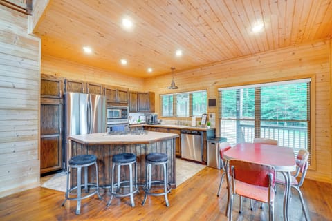 Kitchen | Cooking Basics | Dishwasher | Nespresso Coffee Maker | 1st Floor