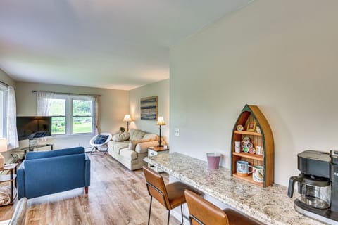 Living Room | Window A/C Unit | Single-Story Home | Free WiFi