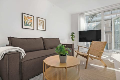 Very comfortable sofa / sleeping sofa with space for 2 people