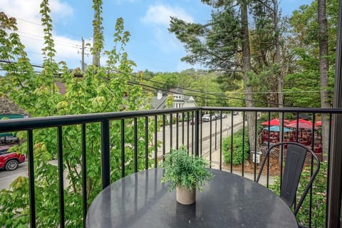 Enjoy a Downtown Blowing Rock Location