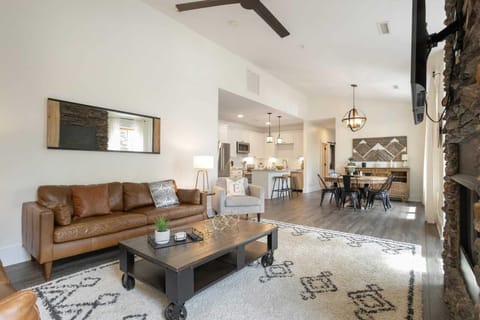 Comfortable Well Appointed Condo with an Open Floor Plan