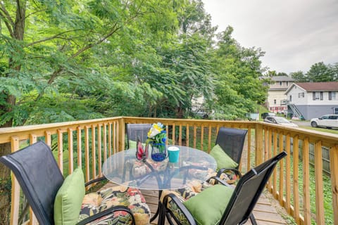 Morgantown Vacation Rental | 5BR | 2BA | 1,511 Sq Ft | 1 Small Step Required