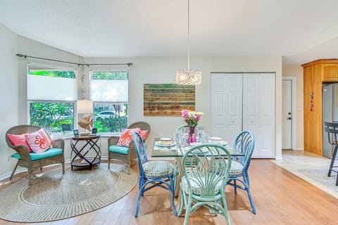Dining Area | Dishware + Flatware