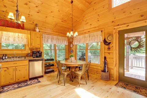 Dining Area | 1st Floor | Dishware/Flatware | Trash Bags/Paper Towels