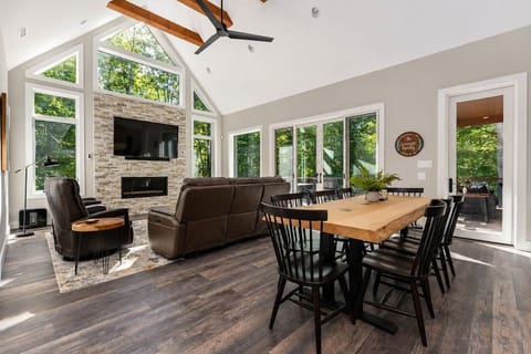 Inviting interiors at The Creeks of Serendipity!
