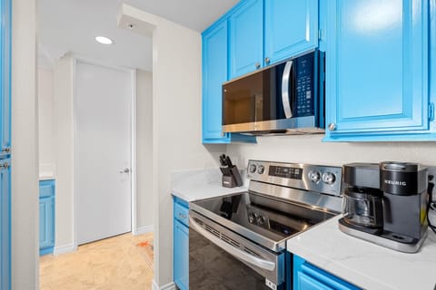 The kitchen comes fully stocked with all your vacation cooking needs.