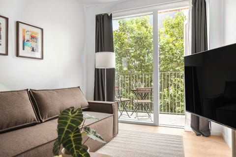 Very comfortable sofa that folds out to sofa-bed with space for 2 people