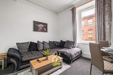 Living Room / Lounge