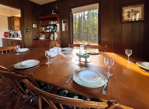 Dinning table with seating for six