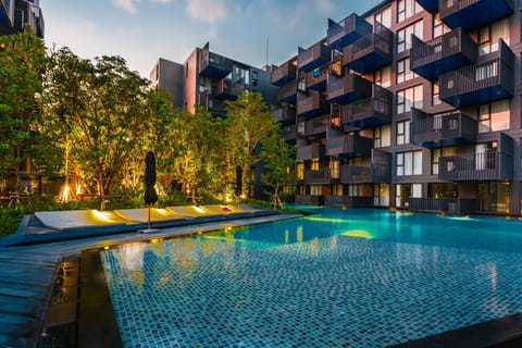 2br at The Deck Great location & sea view pool (12835)