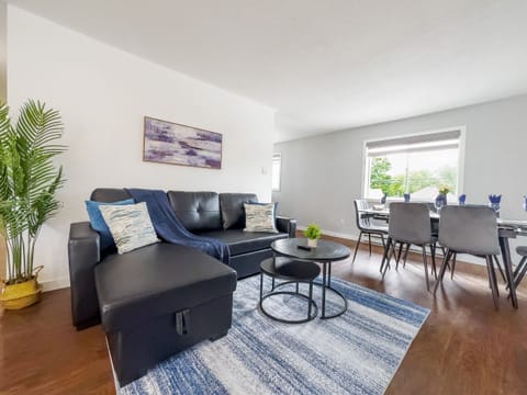 Spacious group-friendly layout