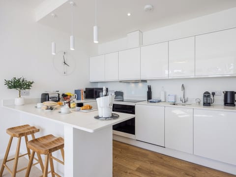Kitchen | Tides Reach, Torquay Seafront