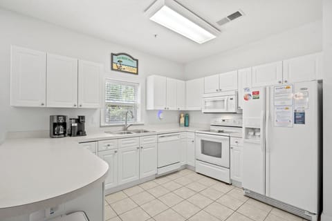 A fully stocked kitchen makes meal preparation a breeze.