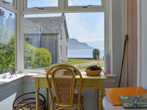 Interior | Redhurst Cottage, Lamlash, near Brodick