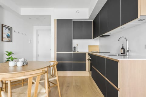 Fully equipped kitchen with all amenities you need to show off your cooking skills