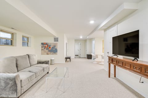 Chicago Vacation Rental | 2BR | 1BA | Steps Required | 1,300 Sq Ft