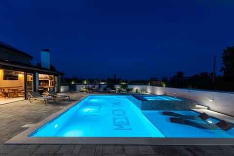 Villa Meden Dol with heated pool, Hot-Tub, 2 Saunas