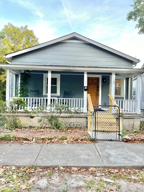 Not pictured - new (as of 2/26) picket fence, gate and bordering privacy fence.