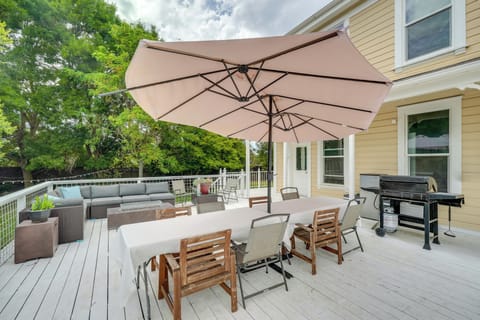 Deck | Gas Grill | Propane Fire Pit