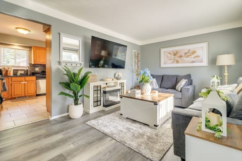 Westland Vacation Rental | 3BR | 1.5BA | 1,400 Sq Ft | Stairs Required