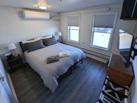 Thoughtfully appointed for your comfort, this room offers high-speed WiFi access and extra blankets for those chilly nights.
