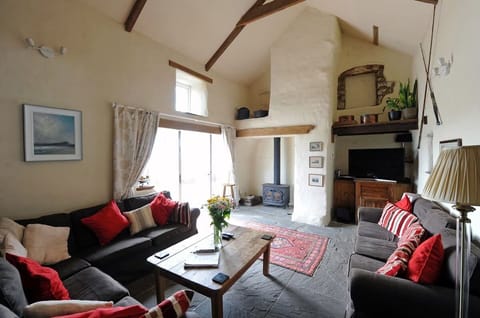 Upper Porthmawr - 5 Bedroom Cottage - Whitesands (19052)