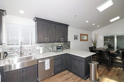 Fully stocked kitchen for all your cooking needs