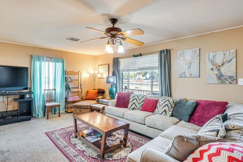 Elfrida Vacation Rental | 2BR | 1BA | 1,100 Sq Ft | 2 Steps Required to Enter