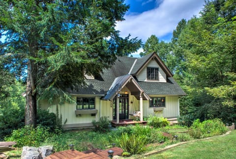Welcome to Hot Springs Hideaway!