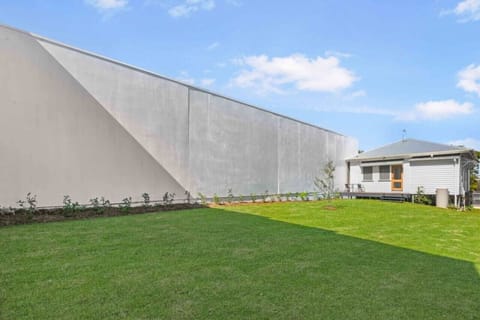 Green lawn, endless possibilities.