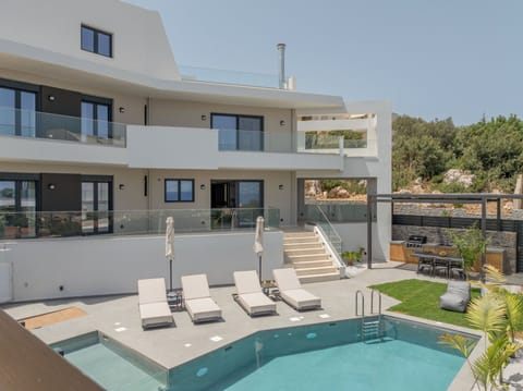 Anama Villa is a perfect multigenerational getaway, and close to Rethymno Town.