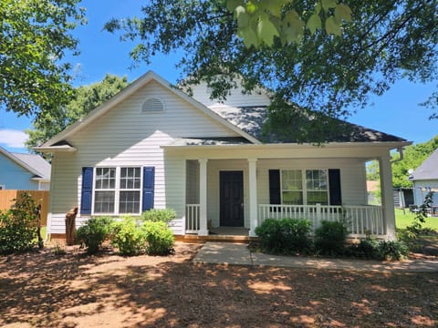Step inside and enjoy a freshly updated retreat just a short walk from The Fillmore and vibrant Uptown Charlotte.