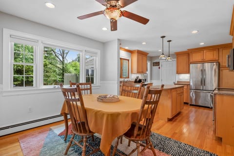 Dining room for four