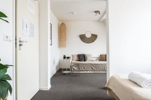 Experience authentic Vakantie Zeeland with character, not luxury
Ervaar authentieke Vakantie Zeeland met karakter, niet luxe
Authentischer Urlaub Zeeland – Charakter statt Luxus