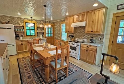 Spacious kitchen and dining