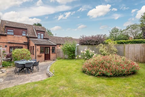 Ash Tree Cottage, West Runton: Wonderfully located in the heart of West Runton