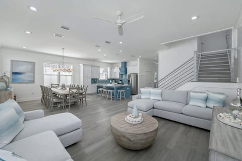 Seaspray's fun and beachy decor will create lifetime memories.